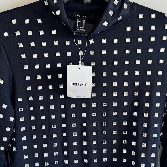 NWT Forever 21 Women's Rhinestone Cropped Sweater Top S - Picture 5 of 11